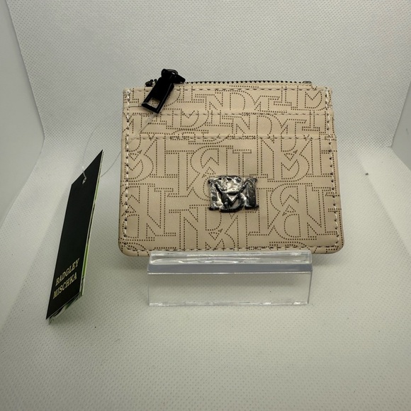 Badgley Mischka Cream Clutch with Embossed Design - Picture 1 of 3